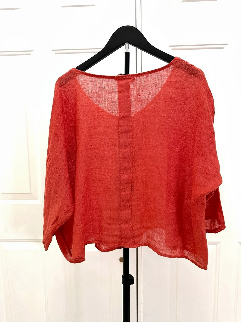 Made in Italy Linen Button-Front Blouse in Red - Picture 4 of 9